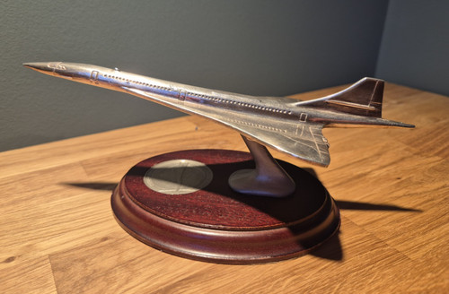 Concorde queen the skies - "queen, of