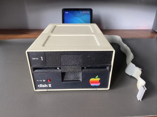 Apple disk floppy - disk, 5.25”