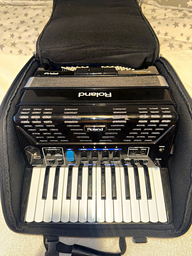 Roland accordion black - roland,