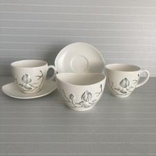 CARLTON WARE HAND PAINTED AUSTRALIAN DESIGN CUP AND SAUCER X2 - SUGAR BOWL