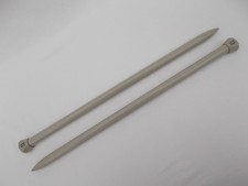 VINTAGE PAIR OF AERO PLASTIC