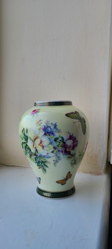 Vintage porcelain vase