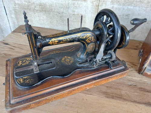 Antique singer sewing machine - singer,
