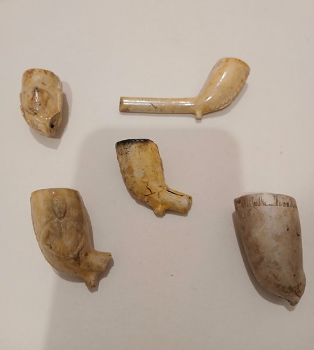 Old clay pipe heads - old,