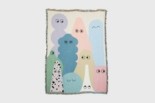 Lazy Oaf x Studio Arhoj, Throw