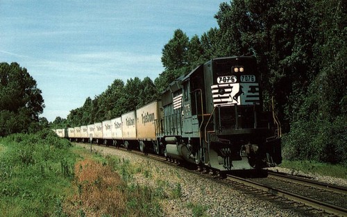 Norfolk southern triple crown - norfolk,