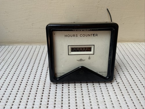Vintage model 7 hours - vintage,