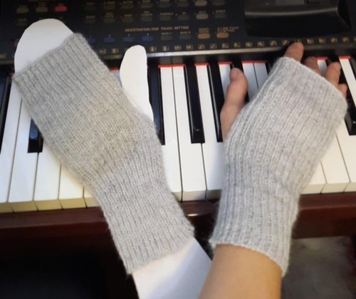 Handmade 100 angora - 100%, wool