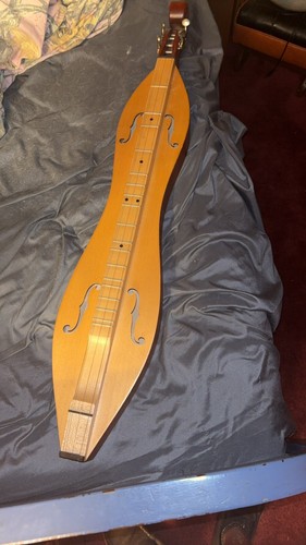 Stringed mountain dulcimer - mountain,