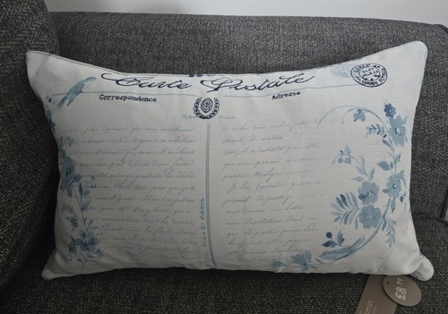Jasmin boudoir cushion - 4x,