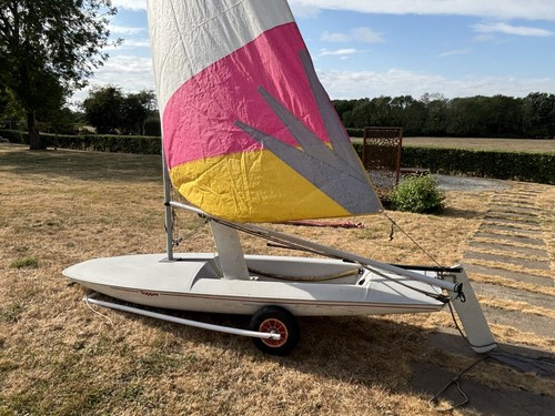 Topper sailing dinghy with - topper,