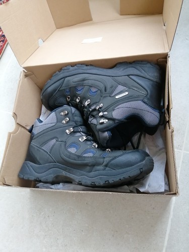 Hiking boots size - , 10