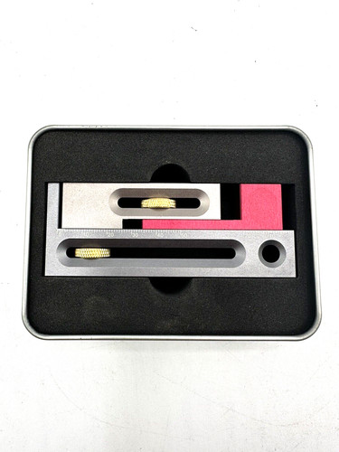 Saw slot adjuster - slot, regulator