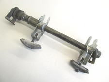 Axe de roue arriere SUZUKI GSF