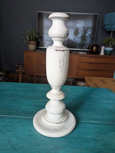 Vintage 25cm tall solid wooden