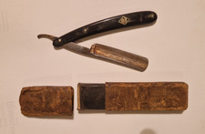 Antique straight razor Puma