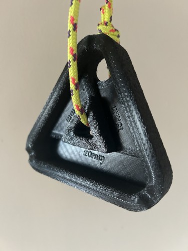 Portable climbing fingerboard - portable,