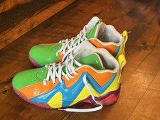 Reebok Mens Kamikaze II Size