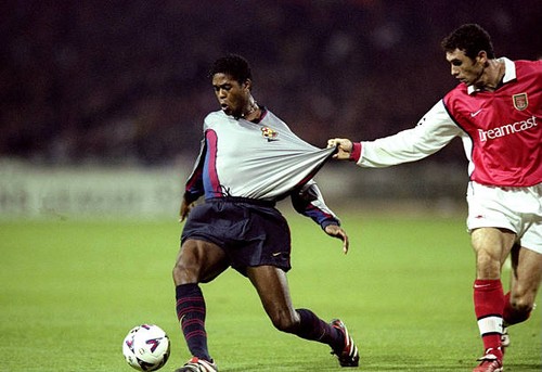 Martin keown arsenal - of, tugs