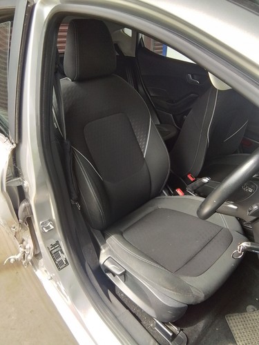 Seat front right ford fiesta - ford,