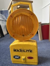 JSP Navigator Maxilite Warning Lamp – Road Safety Traffic Light Beacon
