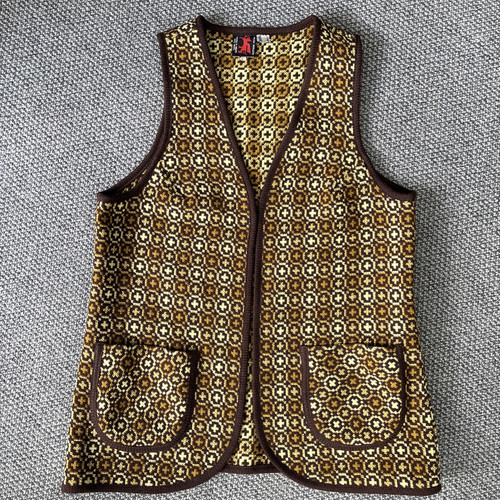 Welsh woollens 100 wool - woollens,