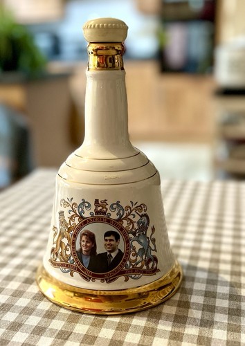 Bells scotch whisky decanter - scotch,