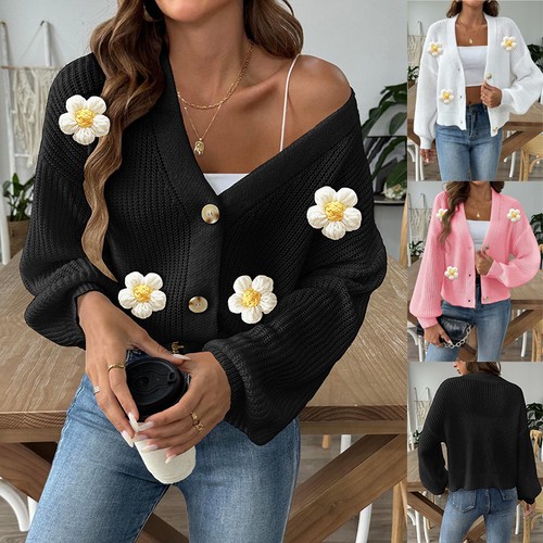 Women crochets flowers - uk,