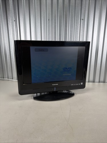 Vtg 2009 toshiba lcd - 2009, 15"