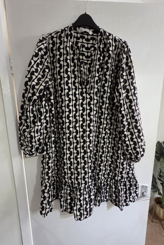 Zara black white - white, geometric