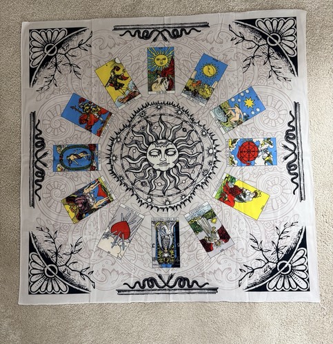 Large tarot card - card, spread