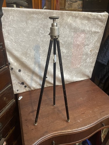 Vintage brass tripod - brass,