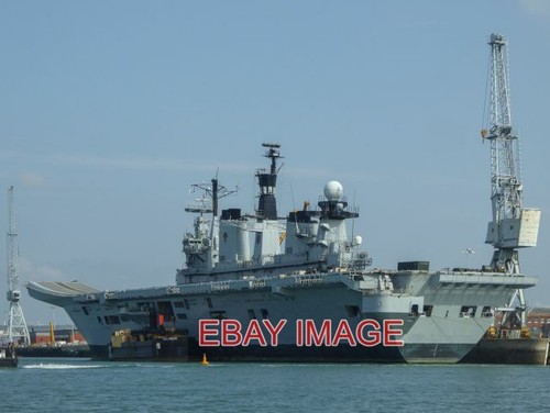 Photo hms illustrious - photo,