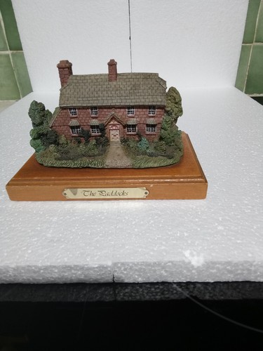 Large collectable ornamental - collectable,