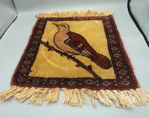 Small vintage rug bird - small,