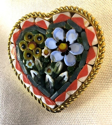 Vintage heart shaped micro - vintage, heart-shaped