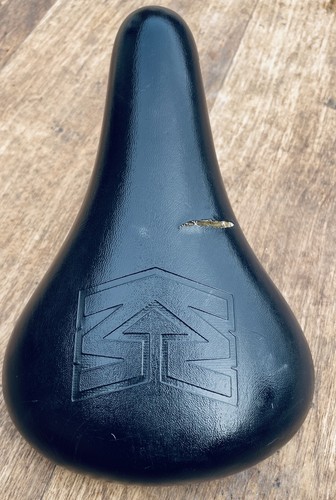 Mongoose pro bmx seat old - pro,