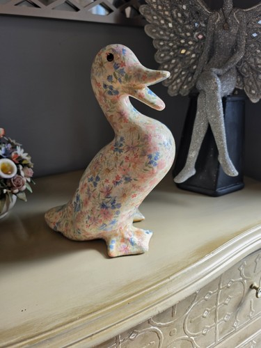 Vintage global studios duck - global,