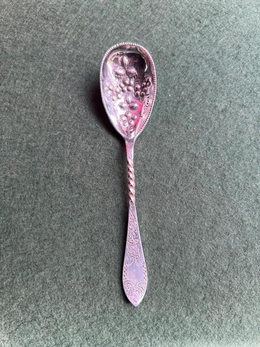 Vintage silver plated - , berry