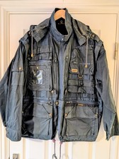 Paul and Shark Scoop