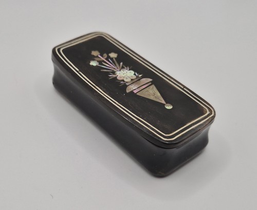 Antique bakelite lacquered - bakelite, /
