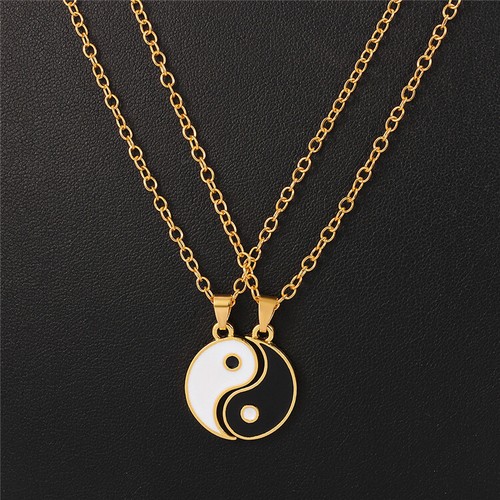 Pair yin yang - yang, friends