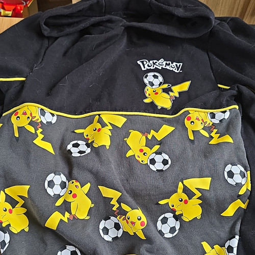 Pokémon pikachu boys pullover - pikachu,
