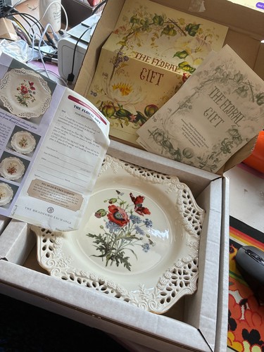 Royal creamware the - royal,