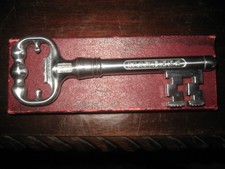 Vintage Boxed Manders/Mazak