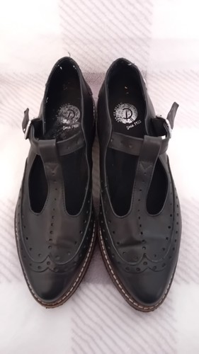 Red dead black leather - dead,
