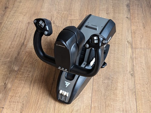 Thrustmaster tca yoke - thrustmaster,
