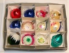 12 vintage decorated/indented