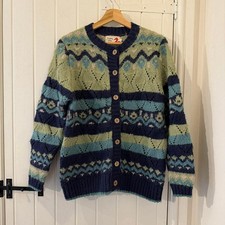 Country Rose Fairisle Button