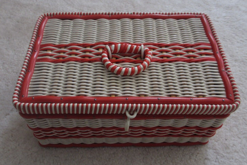 Vintag sewing box rectangular - sewing,